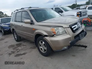 2007 Honda Pilot EX-L with VIN 5FNYF185X7B008285, listed as a IAAI auction lot 41869795 with 238,516 mi miles. Bid and sale history available at carsss.com. Image 1.
