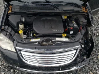 2011 Chrysler Town & Country Limited with VIN 2A4RR6DG8BR613008, listed as a Copart auction lot 51999295 with 116,628 mi miles and Clean Title. Bid and sale history available at carsss.com. Image 12.