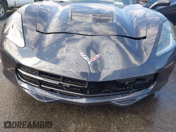 2015 Chevrolet Corvette 1LT z VIN 1G1YB2D74F5103152, wystawiony jako IAAI lot #42206302 z przebiegiem 50 260 mil mil oraz . Historia ofert i sprzedaży dostępna na DreamBid. Obrazek 6.