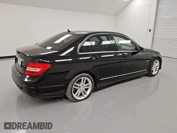 2012 Mercedes-Benz C 250 Sport с VIN WDDGF4HB4CR212965, выставлен на аукционе Copart как лот 62350735 с пробегом 72 722 миль миль и Чистый • Clean title. История ставок и продаж доступна на DreamBid. Изображение 3.