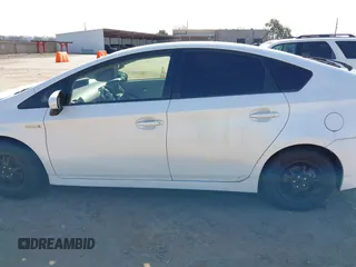 2014 Toyota Prius Four with VIN JTDKN3DU8E1737165, listed as a IAAI auction lot 41781998 with 175,585 mi miles and . Bid and sale history available at carsss.com. Image 14.