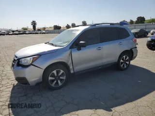 2018 Subaru Forester z VIN JF2SJABC7JH568026, wystawiony jako Copart lot #55520125 z przebiegiem 59 930 mil mil oraz Szkody całkowita. Historia ofert i sprzedaży dostępna na DreamBid. Obrazek 1.