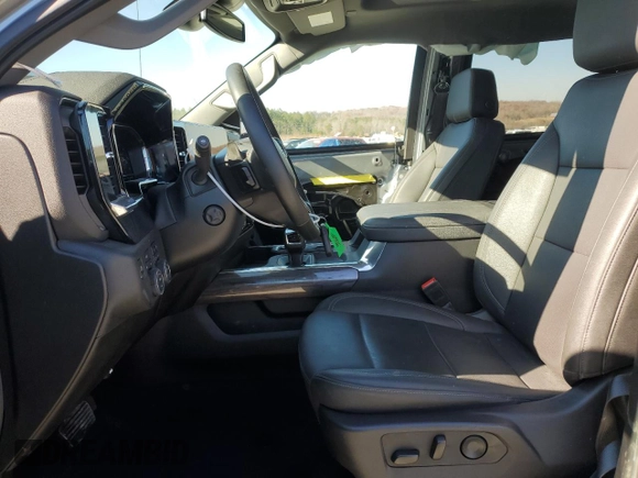 2024 Chevrolet Silverado 1500 LTZ with VIN 1GCUDGE81RZ243550, listed as a Copart auction lot 83955354 with 15,828 mi miles and Salvage Title. Bid and sale history available at DreamBid. Image 7.