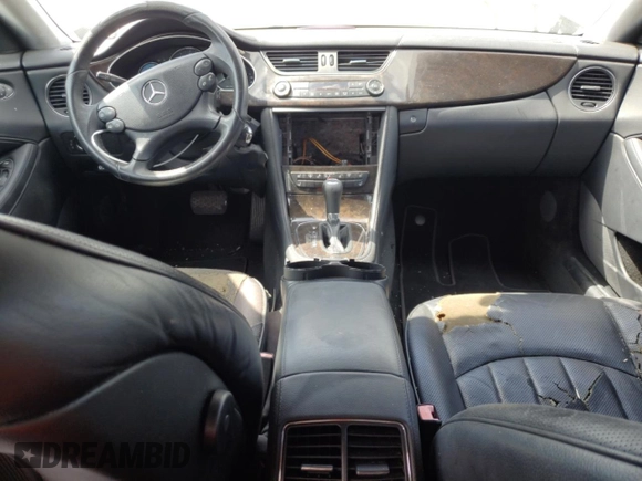 2008 Mercedes-Benz CLS-Class 5.5L with VIN WDDDJ72X68A123234, listed as a Copart auction lot 54843775 with 130,415 mi miles and Clean Title. Bid and sale history available at carsss.com. Image 8.