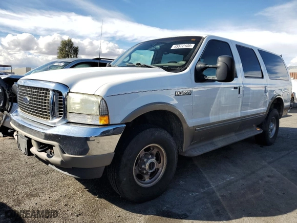 2002 Ford Excursion Limited with VIN 1FMSU43F92ED25400, listed as a Copart auction lot 45572105 with NaN miles and Salvage Title. Bid and sale history available at carsss.com. Image 1.