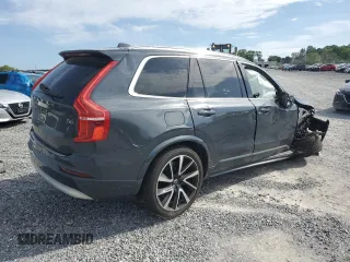 2022 Volvo XC90 Momentum z VIN YV4A221K8N1830007, wystawiony jako Copart lot #53512435 z przebiegiem 39 021 mil mil oraz Szkoda całkowita • Salvage title. Historia ofert i sprzedaży dostępna na DreamBid. Obrazek 3.