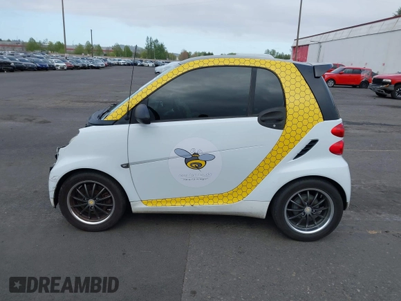2008 Smart fortwo Pure z VIN WMEEJ31X18K126191, wystawiony jako IAAI lot #42045070 z przebiegiem 149 361 mil mil oraz . Historia ofert i sprzedaży dostępna na DreamBid. Obrazek 15.