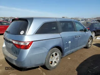 2013 Honda Odyssey EX z VIN 5FNRL5H43DB062745, wystawiony jako Copart lot #48347945 z przebiegiem 70 136 mil mil oraz Szkody całkowita. Historia ofert i sprzedaży dostępna na DreamBid. Obrazek 3.