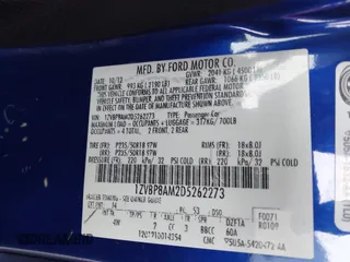 2013 Ford Mustang V6 with VIN 1ZVBP8AM2D5262273, listed as a IAAI auction lot 42411691 with 163,552 mi miles and . Bid and sale history available at DreamBid. Image 9.