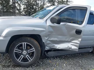 2013 Honda Ridgeline Sport with VIN 5FPYK1F70DB015247, listed as a IAAI auction lot 41693038 with 81,386 mi miles. Bid and sale history available at carsss.com. Image 6.