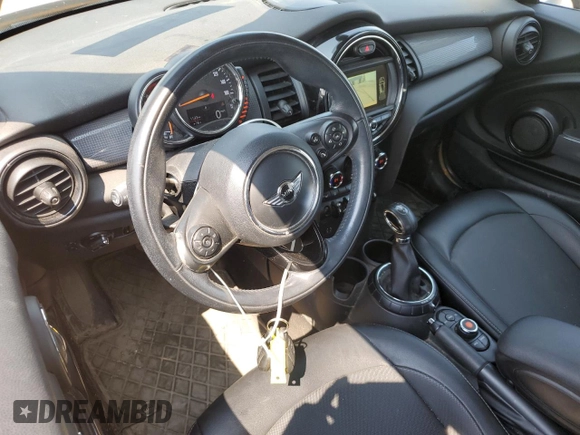 2016 MINI Hardtop с VIN WMWXP5C52G2D15783, выставлен на аукционе Copart как лот 60266515 с пробегом 67 896 миль миль и Чистый • Clean title. История ставок и продаж доступна на DreamBid. Изображение 8.