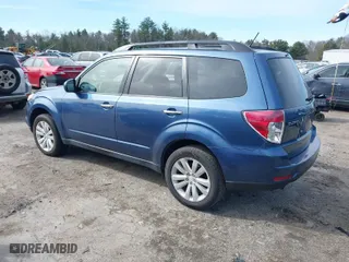2012 Subaru Forester 2.5X Premium with VIN JF2SHADC0CH419646, listed as a IAAI auction lot 41917020 with 170,986 mi miles. Bid and sale history available at carsss.com. Image 3.