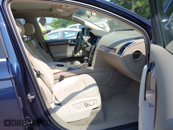 2015 Audi Q7 Premium Plus with VIN WA1LMAFE4FD019074, listed as a IAAI auction lot 42399852 with 164,010 mi miles and . Bid and sale history available at DreamBid. Image 5.