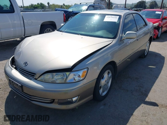 2000 Lexus ES 300 с VIN JT8BF28G7Y0263049, выставлен на аукционе IAAI как лот 42076232 с пробегом 120 805 миль миль и . История ставок и продаж доступна на DreamBid. Изображение 18.