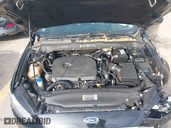 2018 Ford Fusion SE with VIN 3FA6P0HDXJR157605, listed as a IAAI auction lot 40979897 with 128,322 mi miles. Bid and sale history available at carsss.com. Image 10.