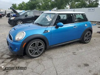 2011 MINI Hardtop S с VIN WMWSV3C54BTY13746, выставлен на аукционе Copart как лот 60811275 с пробегом 93 346 миль миль и Чистый • Clean title. История ставок и продаж доступна на DreamBid. Изображение 1.