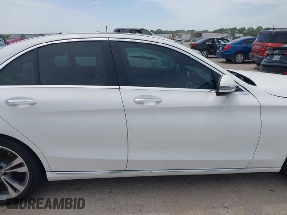 2018 Mercedes-Benz C 300 with VIN 55SWF4JB3JU242931, listed as a IAAI auction lot 42267645 with 194,674 mi miles and . Bid and sale history available at DreamBid. Image 13.