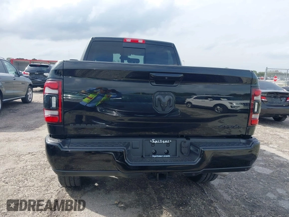2024 Ram 2500 Laramie z VIN 3C6UR5FL3RG141327, wystawiony jako IAAI lot #41390825 z przebiegiem 8 002 mil mil oraz . Historia ofert i sprzedaży dostępna na DreamBid. Obrazek 16.