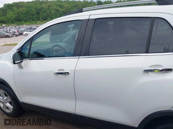 2019 Chevrolet Trax LT with VIN KL7CJLSB9KB797265, listed as a IAAI auction lot 42160882 with 66,666 mi miles and . Bid and sale history available at carsss.com. Image 14.