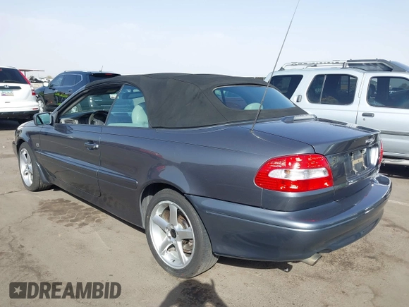 2004 Volvo C70 with VIN YV1NC62D94J049529, listed as a IAAI auction lot 41668957 with 100,110 mi miles. Bid and sale history available at carsss.com. Image 3.