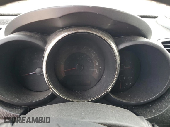 2011 Kia Soul + with VIN KNDJT2A22B7345581, listed as a Copart auction lot 47206035 with 0 mi miles and Salvage Title. Bid and sale history available at carsss.com. Image 9.