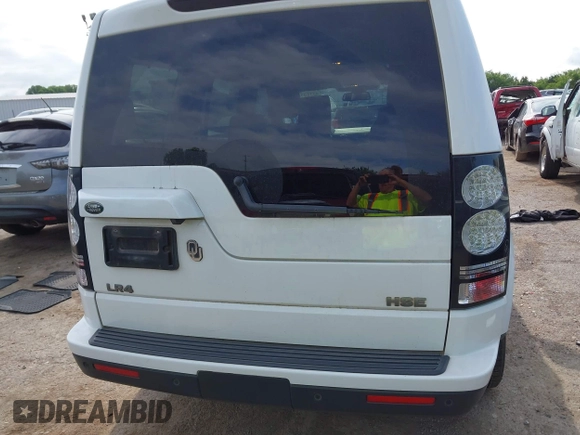 2015 Land Rover LR4 HSE with VIN SALAG2V60FA771644, listed as a IAAI auction lot 42364705 with 126,533 mi miles and . Bid and sale history available at DreamBid. Image 16.
