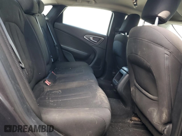 2015 Chrysler 200 Limited with VIN 1C3CCCAB6FN692268, listed as a Copart auction lot 52239345 with 140,245 mi miles and Non repairable. Bid and sale history available at DreamBid. Image 10.