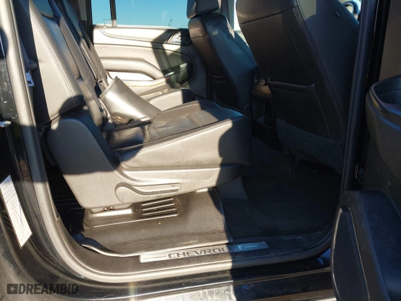 2017 Chevrolet Suburban Premier with VIN 1GNSCJKC6HR181388, listed as a IAAI auction lot 41806012 with 170,916 mi miles. Bid and sale history available at carsss.com. Image 8.