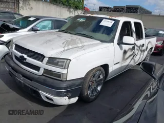 2005 Chevrolet Silverado 1500 LS z VIN 2GCEC13T951159829, wystawiony jako IAAI lot #42238798 z przebiegiem Nie podano mil oraz . Historia ofert i sprzedaży dostępna na DreamBid. Obrazek 2.