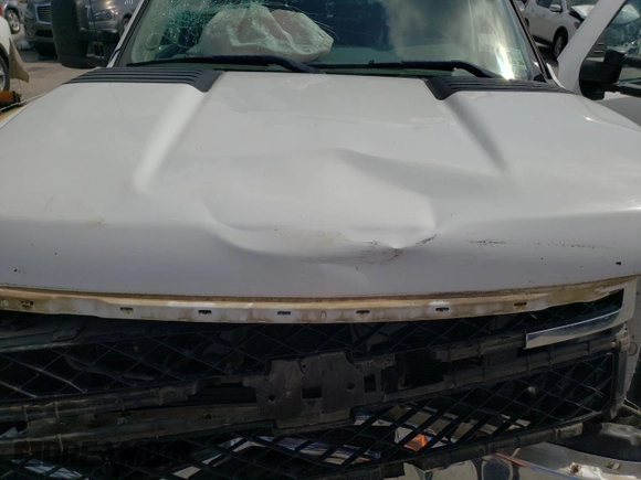 2011 Chevrolet Silverado 3500HD Work Truck z VIN 1GC4KZC81BF130600, wystawiony jako Copart lot #53819535 z przebiegiem Nie podano mil oraz Szkoda całkowita • Salvage title. Historia ofert i sprzedaży dostępna na DreamBid. Obrazek 11.
