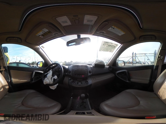 2010 Toyota RAV4 Limited с VIN 2T3DK4DV8AW024486, выставлен на аукционе IAAI как лот 42158773 с пробегом 142 276 миль миль и . История ставок и продаж доступна на DreamBid. Изображение 18.