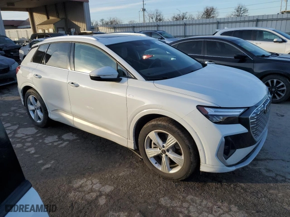 2024 Audi Q4 e-tron Premium Plus with VIN WA1LUBFZ2RP041862, listed as a Copart auction lot 44298765 with 2,405 mi miles and Salvage Title. Bid and sale history available at carsss.com. Image 4.