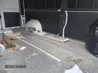 2020 Ram ProMaster Cargo z VIN 3C6TRVDG5LE115932, wystawiony jako IAAI lot #42060526 z przebiegiem 145 147 mil mil oraz . Historia ofert i sprzedaży dostępna na DreamBid. Obrazek 8.