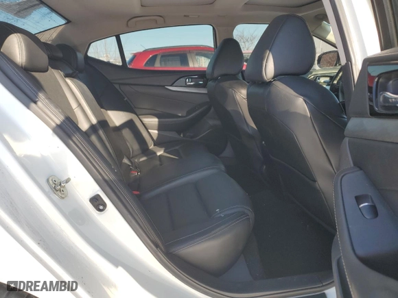 2016 Nissan Maxima 3.5 Platinum with VIN 1N4AA6AP6GC414740, listed as a Copart auction lot 44604675 with 160,481 mi miles and Clean Title. Bid and sale history available at carsss.com. Image 10.