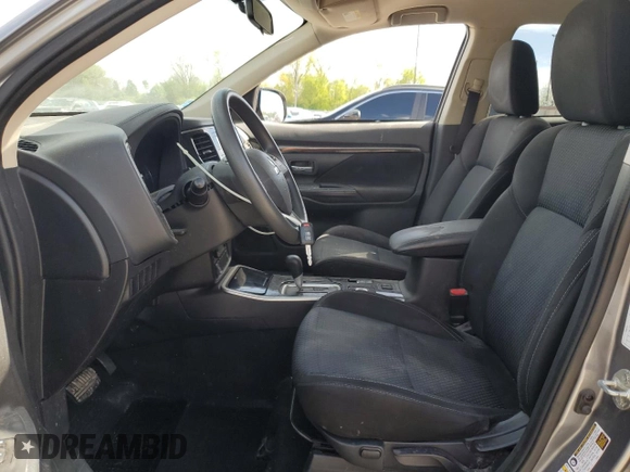 2020 Mitsubishi Outlander ES with VIN JA4AZ3A35LZ026088, listed as a Copart auction lot 56233315 with 90,636 mi miles and Salvage title. Bid and sale history available at DreamBid. Image 7.