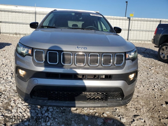 2022 Jeep Compass Latitude с VIN 3C4NJDBB1NT164487, выставлен на аукционе Copart как лот 46248215 с пробегом 39 276 миль миль и Списание • Salvage title. История ставок и продаж доступна на DreamBid. Изображение 5.
