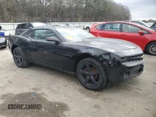 2010 Chevrolet Camaro 2LT z VIN 2G1FC1EV4A9173208, wystawiony jako Copart lot #47889645 z przebiegiem Nie podano mil oraz Nie do naprawy • Non repairable. Historia ofert i sprzedaży dostępna na DreamBid. Obrazek 4.