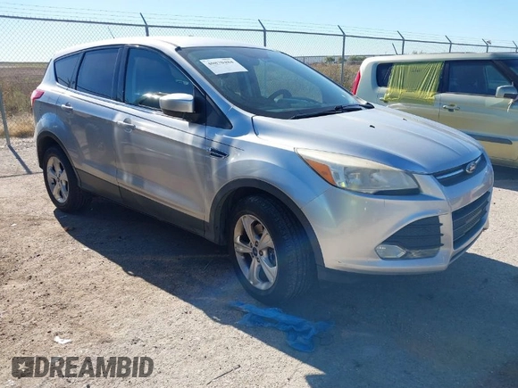 2013 Ford Escape SE with VIN 1FMCU9G94DUC87301, listed as a IAAI auction lot 40870484 with 171,932 mi miles. Bid and sale history available at carsss.com. Image 1.