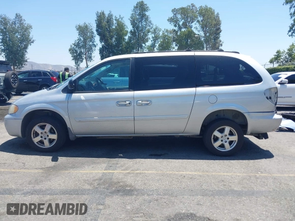 2005 Dodge Caravan SXT с VIN 2D4GP44L25R401250, выставлен на аукционе IAAI как лот 42544407 с пробегом 91 835 миль миль и . История ставок и продаж доступна на DreamBid. Изображение 14.