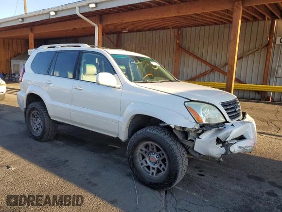 2006 Lexus GX with VIN JTJBT20X260122373, listed as a Copart auction lot 53136495 with 185,332 mi miles and Salvage Title. Bid and sale history available at carsss.com. Image 4.