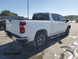 2020 Chevrolet Silverado 1500 LT with VIN 1GCPWCED6LZ117060, listed as a Copart auction lot 52917525 with 101,858 mi miles and Non Repairable. Bid and sale history available at carsss.com. Image 3.