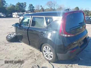 2021 Kia Soul LX with VIN KNDJ23AU8M7787150, listed as a IAAI auction lot 41234668 with 20,841 mi miles. Bid and sale history available at carsss.com. Image 3.