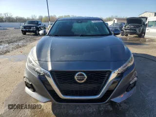 2019 Nissan Altima SV z VIN 1N4BL4DV9KC253225, wystawiony jako Copart lot #51816795 z przebiegiem 109 047 mil mil oraz Szkoda całkowita • Salvage title. Historia ofert i sprzedaży dostępna na DreamBid. Obrazek 5.