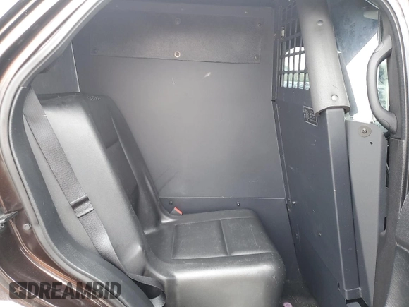 2017 Ford Police Interceptor Utility z VIN 1FM5K8AR0HGC25366, wystawiony jako Copart lot #53962255 z przebiegiem 130 821 mil mil oraz Szkoda całkowita • Salvage title. Historia ofert i sprzedaży dostępna na DreamBid. Obrazek 10.