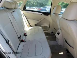 2012 Volkswagen Passat SE с VIN 1VWBP7A36CC060600, выставлен на аукционе Copart как лот 57233625 с пробегом 164 406 миль миль и Списание • Salvage title. История ставок и продаж доступна на DreamBid. Изображение 10.