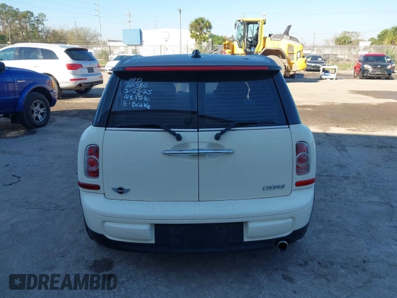 2013 MINI Clubman z VIN WMWZF3C54DT491236, wystawiony jako IAAI lot #41663705 z przebiegiem 90 046 mil mil oraz . Historia ofert i sprzedaży dostępna na DreamBid. Obrazek 16.
