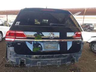 2018 Volkswagen Atlas SE with VIN 1V2CP2CA1JC600999, listed as a IAAI auction lot 42339421 with 133,490 mi miles and . Bid and sale history available at DreamBid. Image 6.