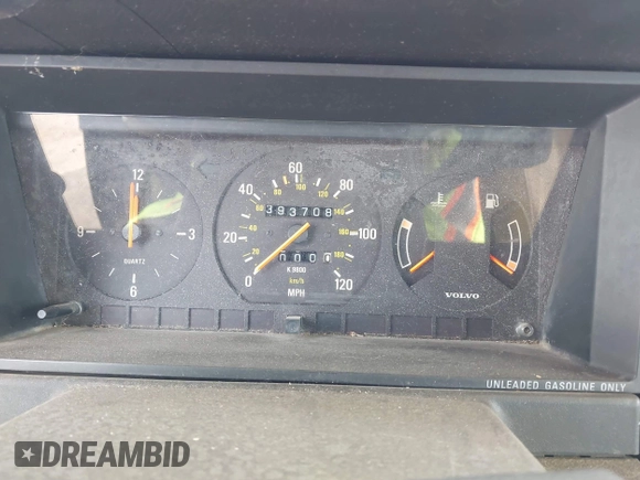 1990 Volvo 240 z VIN YV1AA8854L1871654, wystawiony jako IAAI lot #42004030 z przebiegiem 393 708 mil mil oraz . Historia ofert i sprzedaży dostępna na DreamBid. Obrazek 7.