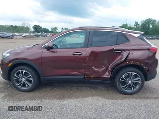 2022 Buick Encore GX Select с VIN KL4MMDSL9NB045853, выставлен на аукционе IAAI как лот 42613332 с пробегом 6 149 миль миль и . История ставок и продаж доступна на DreamBid. Изображение 14.