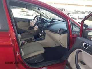 2016 Ford Fiesta SE with VIN 3FADP4BJ2GM176040, listed as a IAAI auction lot 41940246 with 110,877 mi miles. Bid and sale history available at carsss.com. Image 5.